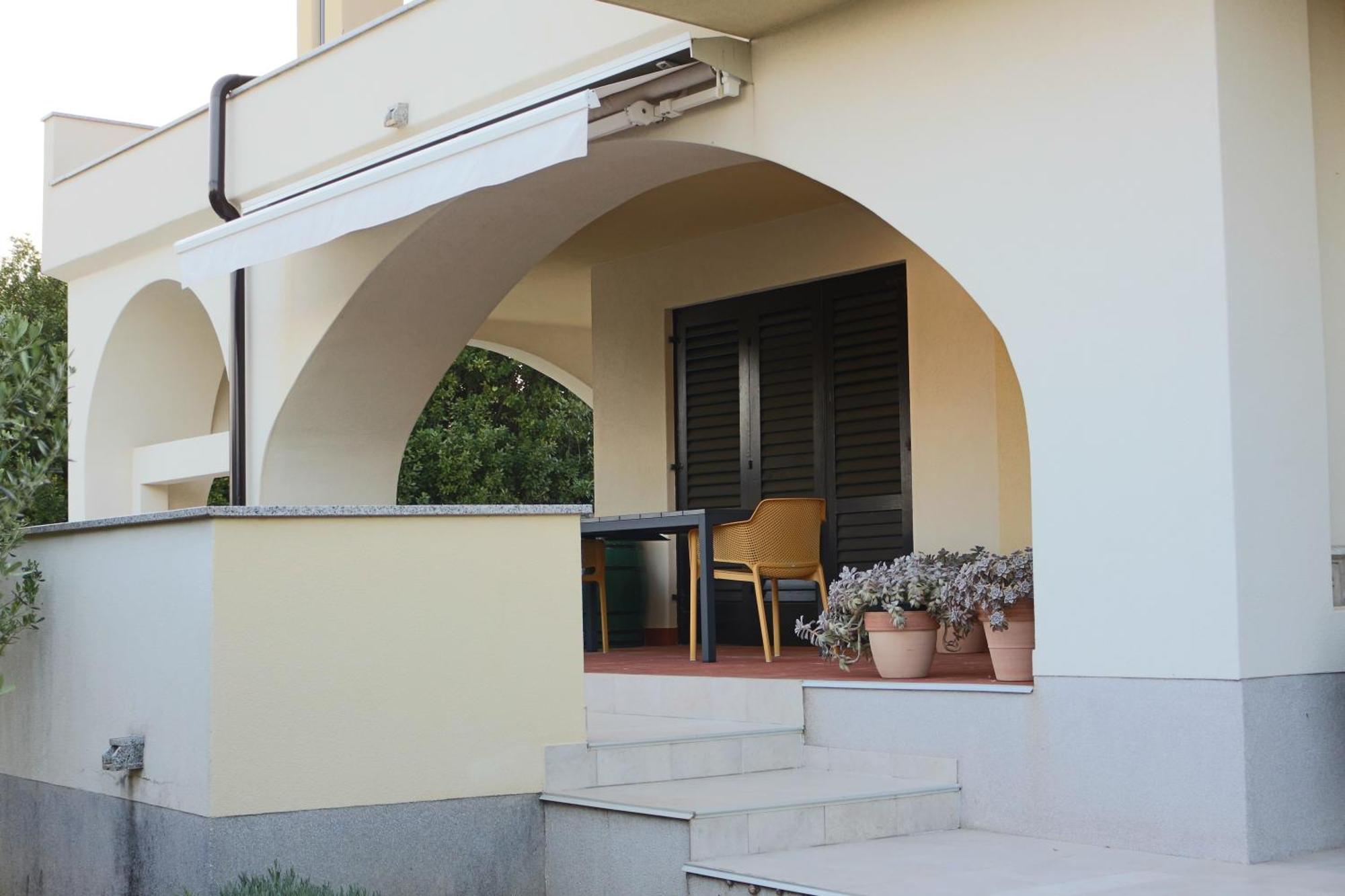 Apartman Mariolina คิร์ก ภายนอก รูปภาพ
