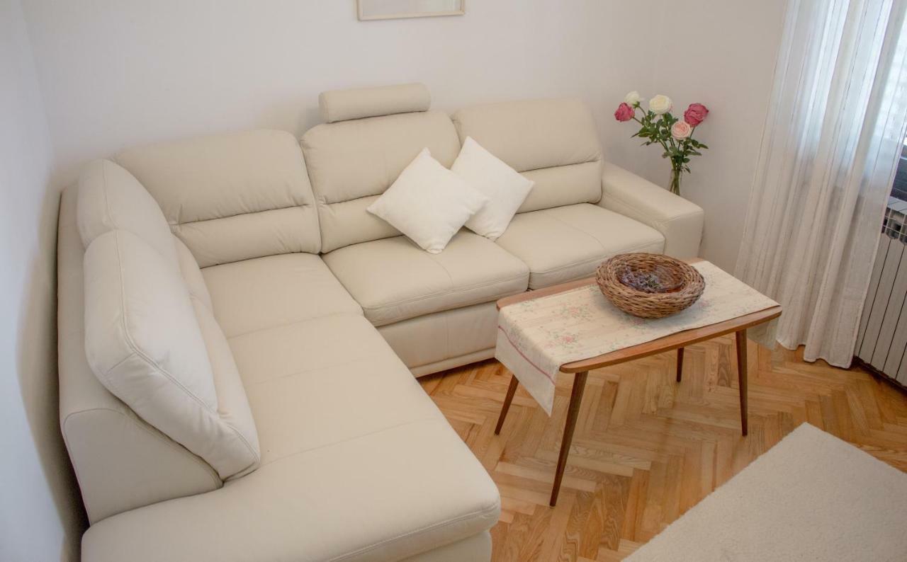 Apartman Mariolina คิร์ก ภายนอก รูปภาพ